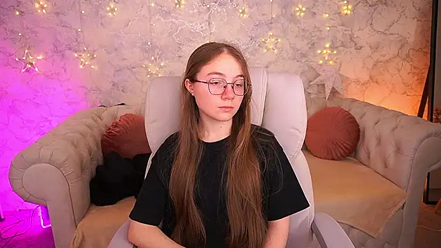 ArrinaWairr online show from February 3, 9:25 am