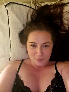 RosieMilff online show from September 17, 8:40 pm