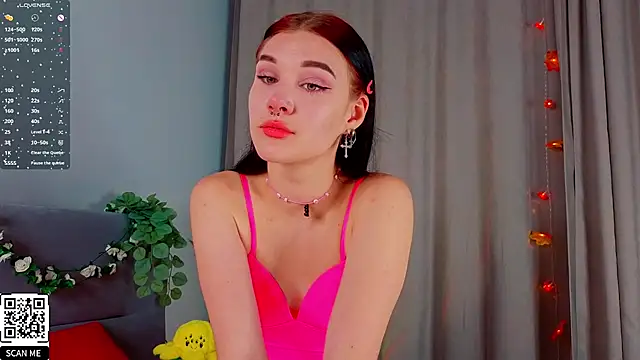 JenniferSullivan online show from October 17, 10:02 pm