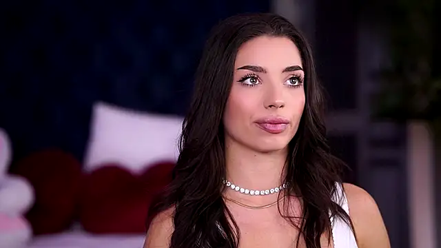 LalaRoze online show from November 13, 7:57 pm