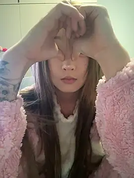 lelebaybay888 online show from February 3, 6:01 pm