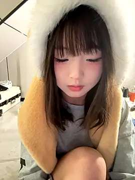 lelebaybay888 online show from December 5, 7:04 pm