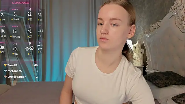 Lucy Shaw online show from October 14, 12:19 pm