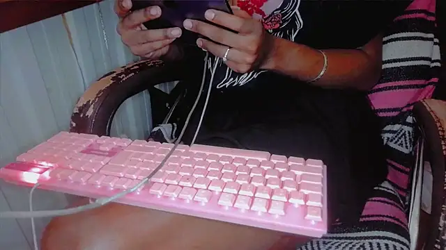 HTXBBY3130 online show from September 21, 10:08 pm