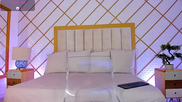 cocoamore online show from February 12, 11:34 am