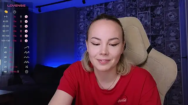 CutieGoose online show from October 27, 9:05 am