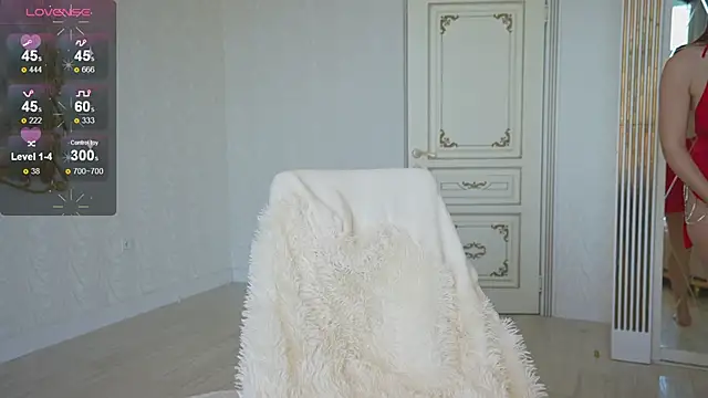 PeachyLina online show from March 14, 5:19 am