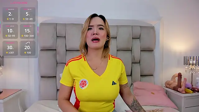 frehia dimou online show from July 3, 11:38 am