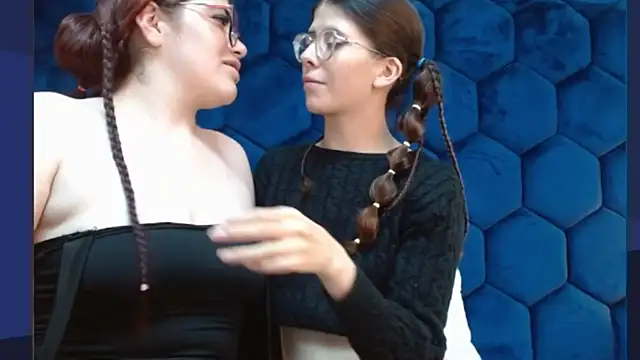 secretdream vc online show from October 6, 2:45 pm