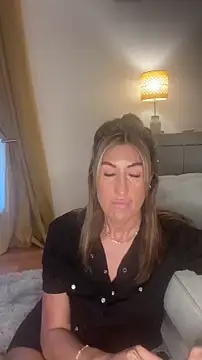 CurvyMILF Sienna online show from April 27, 7:11 pm