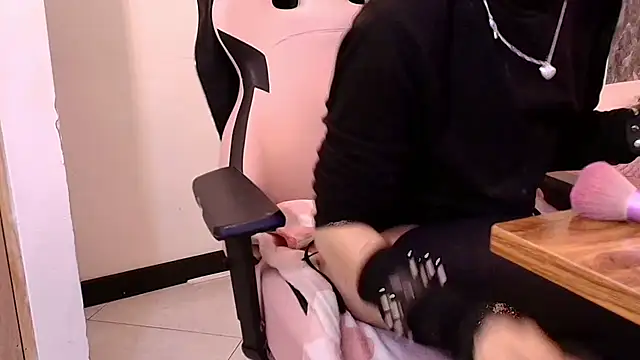 Terraelowen online show from October 16, 11:46 am