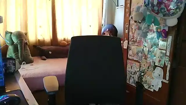 Terraelowen online show from April 18, 7:07 pm