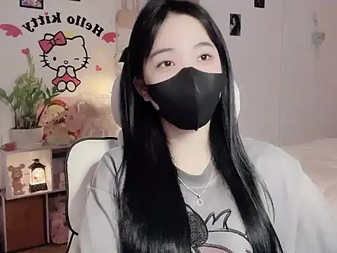 keelinnn19 online show from January 14, 9:58 am