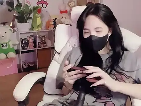 keelinnn19 online show from October 17, 8:12 pm