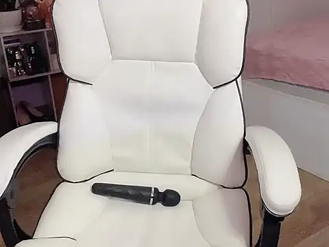 keelinnn19 online show from November 20, 10:00 pm