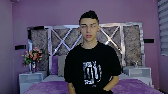 NickandAbby  online show from October 27, 12:12 pm