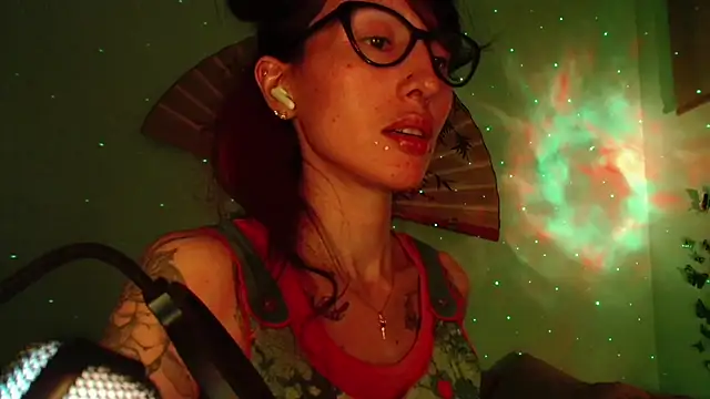 KiotoShine online show from February 18, 9:03 pm