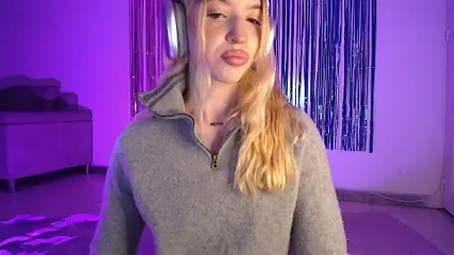 Alina Lee t online show from October 26, 3:02 am