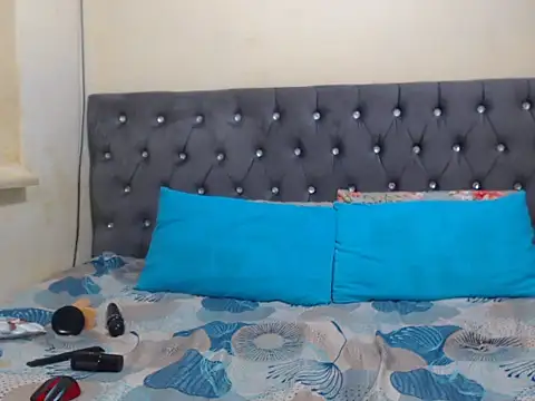 CouplesX96xx online show from November 17, 9:37 pm