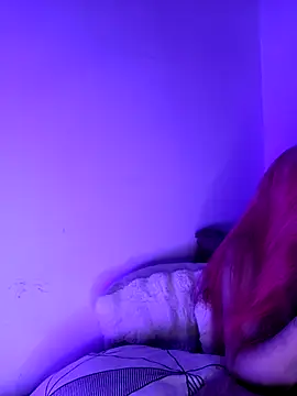 iamlalamilano online show from February 8, 9:50 pm