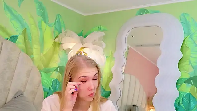 4example Chloe online show from July 8, 7:54 am
