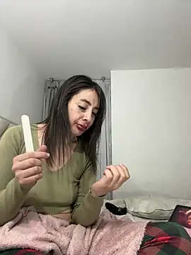 Savannah Monroe online show from December 21, 5:55 am