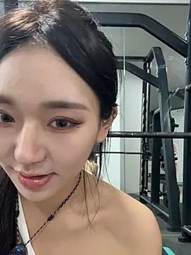 jiajia L online show from April 2, 1:41 pm