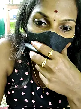 Honey rosetamil online show from October 25, 5:09 pm