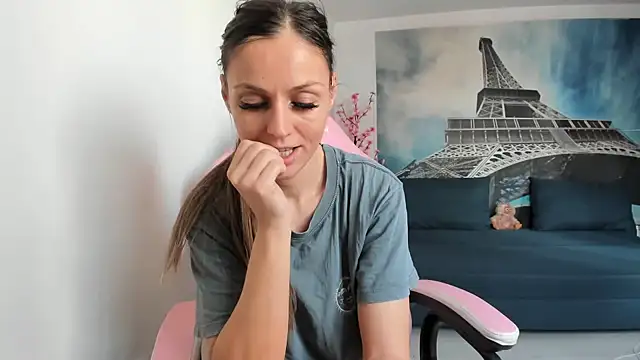 RheaEtthan online show from March 3, 7:58 am