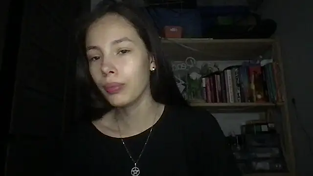 Yuna5343 online show from September 12, 7:10 pm