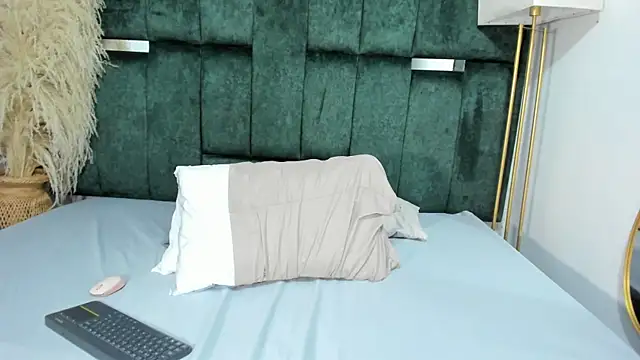 Chloe jackson25 online show from September 24, 6:29 pm