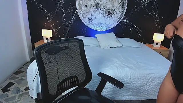 ShaniaDaniels online show from October 13, 9:39 pm