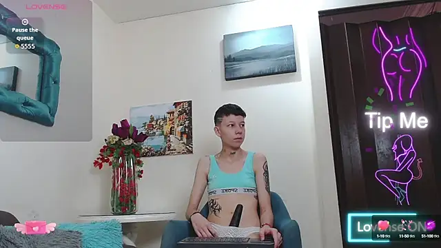 LiamBrown09 online show from September 22, 7:12 pm