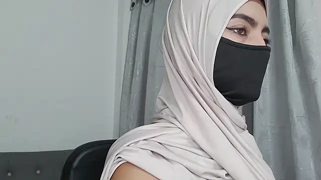 jade nassar online show from November 22, 12:02 am