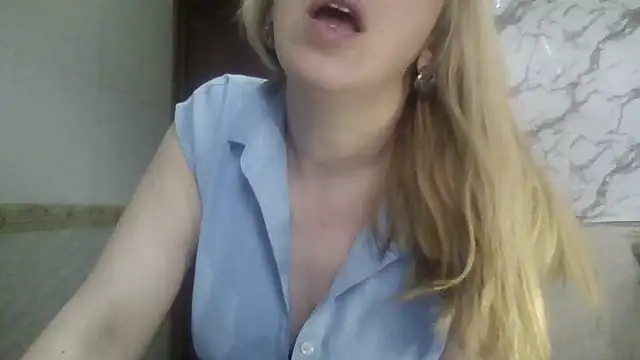 MiyaHottie online show from February 28, 4:34 am