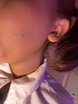 emilysofiia online show from April 14, 7:58 pm