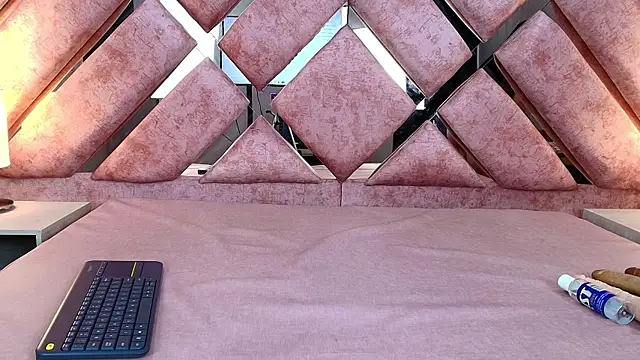 SkarlettAry online show from November 13, 2:49 pm