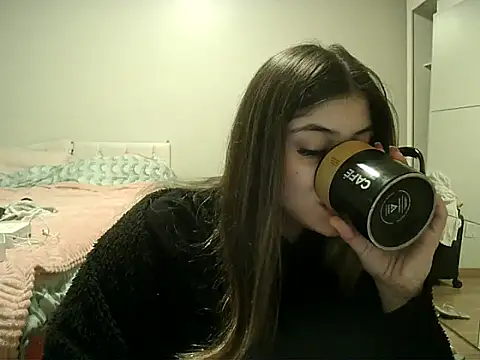 Becca B online show from May 17, 8:52 pm