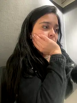 Emily Rivers  online show from November 20, 5:14 pm