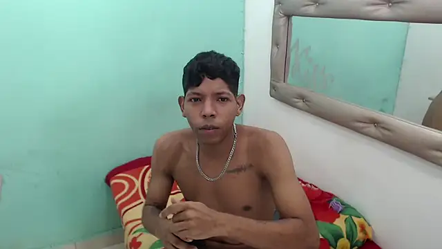 kloe matias online show from October 22, 1:32 am