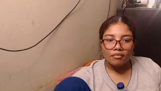 madelene online show from March 10, 3:21 am