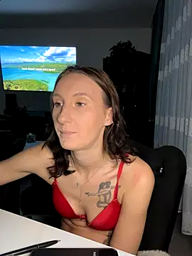 Emilia Mausi online show from December 1, 9:17 pm