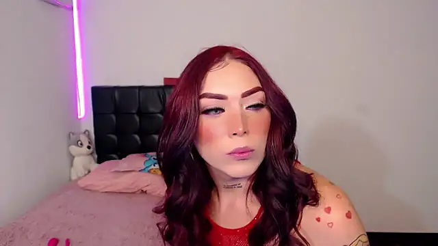 Megan Gil  online show from March 14, 10:00 pm