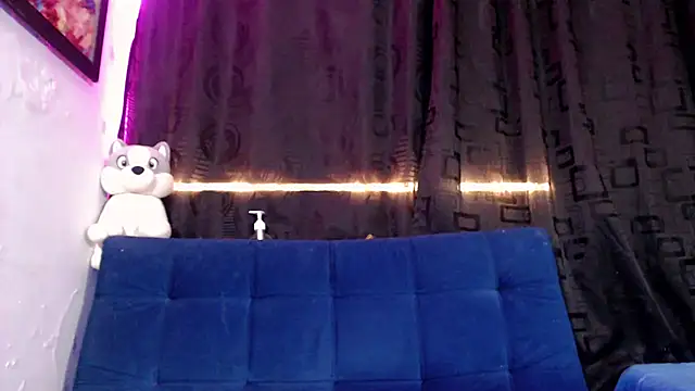 Megan Gil  online show from May 15, 11:40 pm