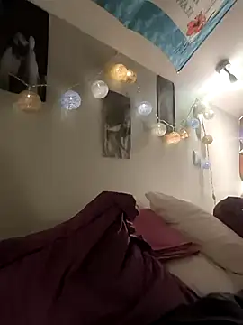 Sosso19squirt online show from December 16, 10:59 pm