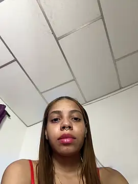 yumi hanna online show from July 14, 5:34 am