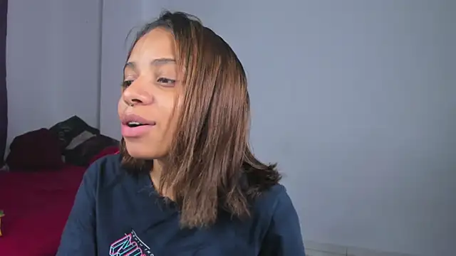 yumi hanna online show from March 27, 4:14 am