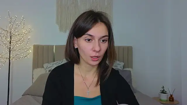 Little mia   online show from December 2, 10:34 pm