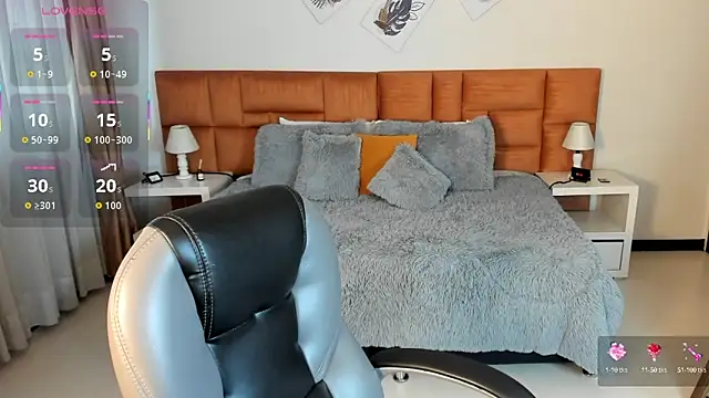 Catti Brie online show from October 14, 12:08 pm