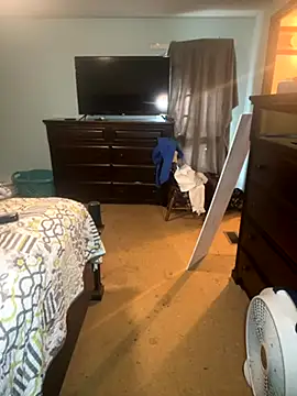 JuicyExxxperience online show from November 3, 4:00 pm